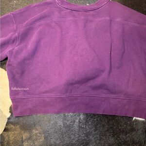 Lululemon Cropped Crewneck Size 12 flawed